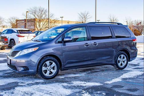 2013 Toyota Sienna LE