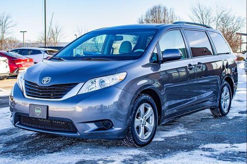 2013 Toyota Sienna LE