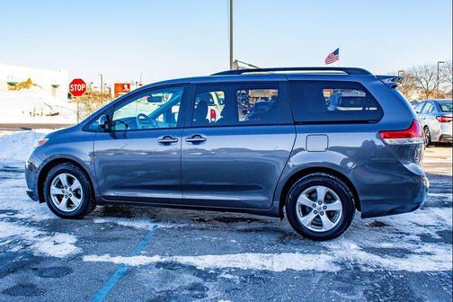 2013 Toyota Sienna LE
