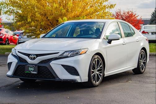 2019 Toyota Camry SE