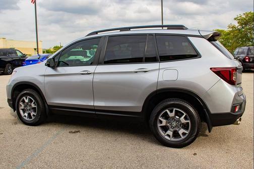 2022 Honda Passport AWD TrailSport