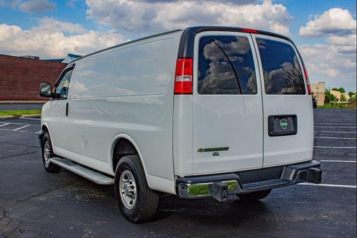 Summit White 2022 Chevrolet Express 2500 LT
