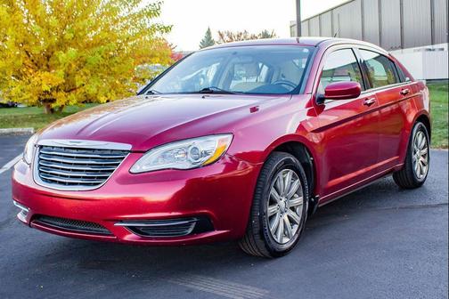 2013 Chrysler 200 Touring
