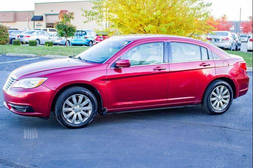 2013 Chrysler 200 Touring