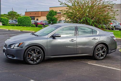 Gun Metallic 2014 Nissan Maxima SV