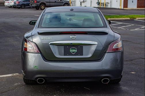 Gun Metallic 2014 Nissan Maxima SV