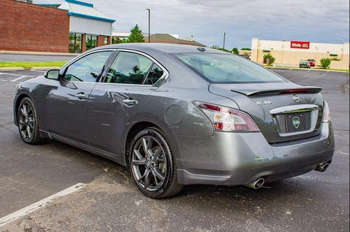 Gun Metallic 2014 Nissan Maxima SV