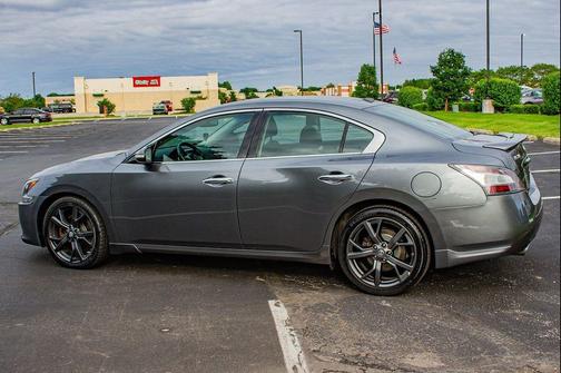 Gun Metallic 2014 Nissan Maxima SV