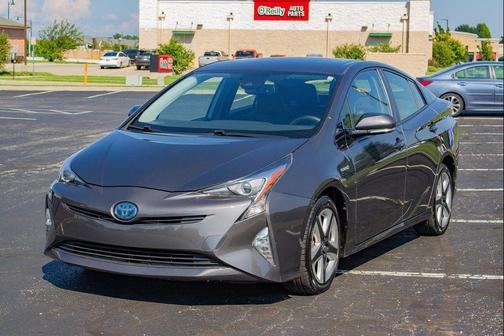 Magnetic Gray Metallic 2016 Toyota Prius Four Touring