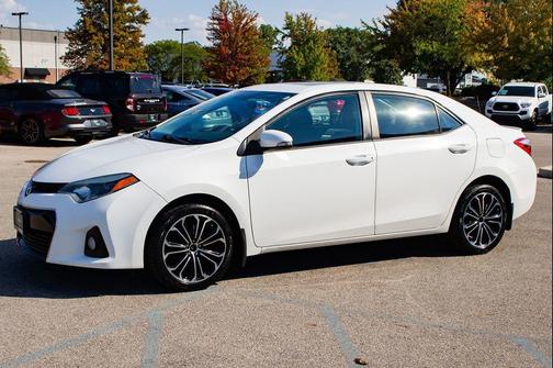 2015 Toyota Corolla S Plus