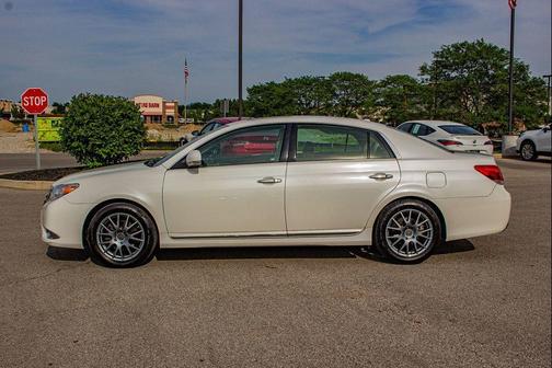 Blizzard Pearl 2011 Toyota Avalon Limited
