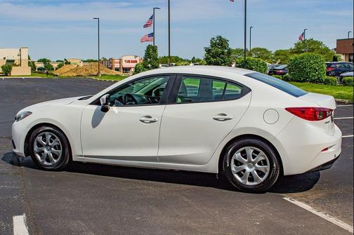 Snowflake White Pearl Mica 2016 Mazda Mazda3 i Sport