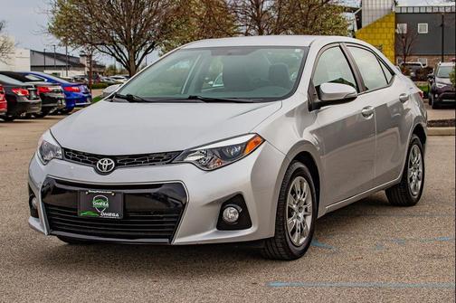 Classic Silver Metallic 2016 Toyota Corolla S