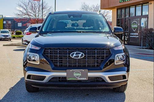 2022 Hyundai VENUE SE