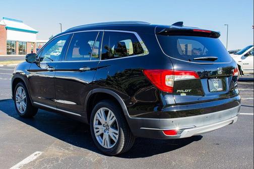 2020 Honda Pilot Touring 8-Passenger