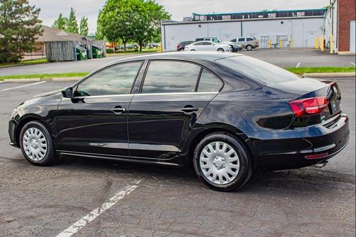 Black 2017 Volkswagen Jetta 1.4T S