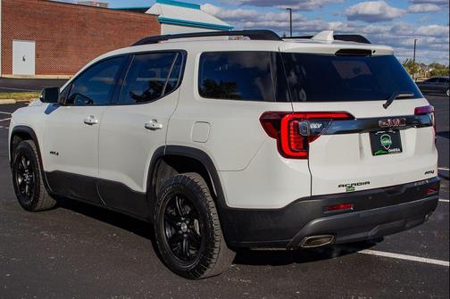 2021 GMC Acadia AWD AT4