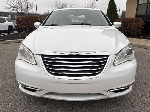 2012 Chrysler 200 Touring