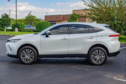 Wind Chill Pearl 2023 Toyota Venza Limited