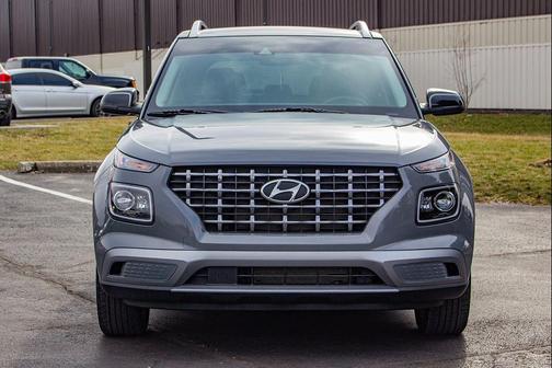 2022 Hyundai VENUE Limited