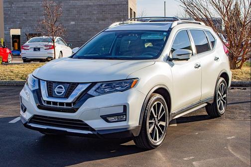 2017 Nissan Rogue SL