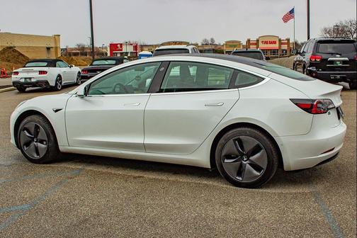 2020 Tesla Model 3 Standard Range Plus