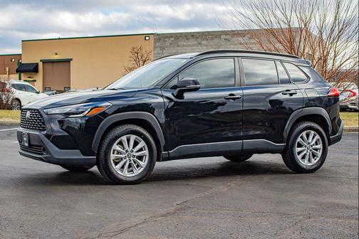 2023 Toyota Corolla Cross LE