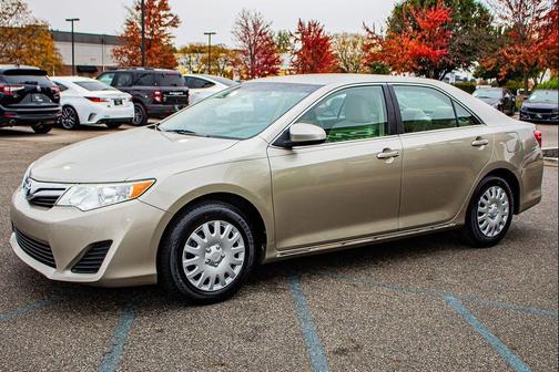 2014 Toyota Camry LE