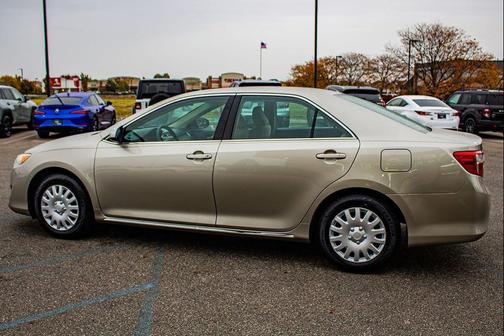 2014 Toyota Camry LE