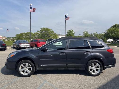 2013 Subaru Outback 2.5i Premium