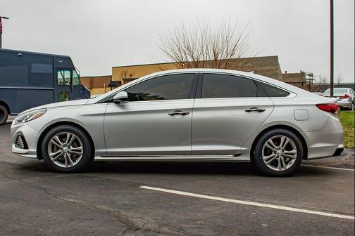 2018 Hyundai SONATA Sport