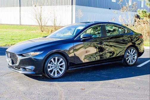 2023 Mazda Mazda3 FWD w/Preferred Package