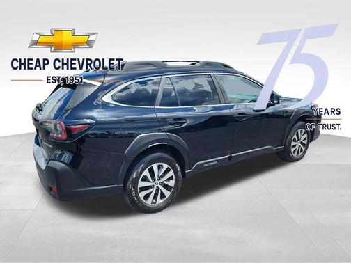 Crystal Black Silica 2023 Subaru Outback Premium