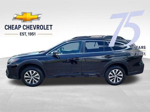 Crystal Black Silica 2023 Subaru Outback Premium