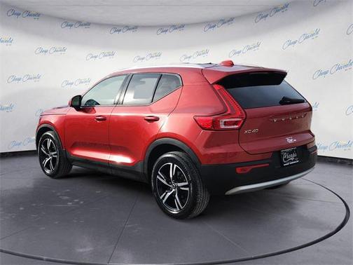 2023 Volvo XC40 B5 Core