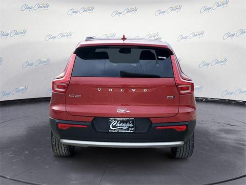 2023 Volvo XC40 B5 Core