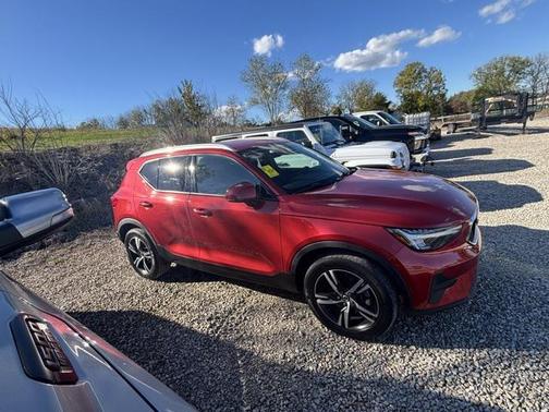 2023 Volvo XC40 B5 Core