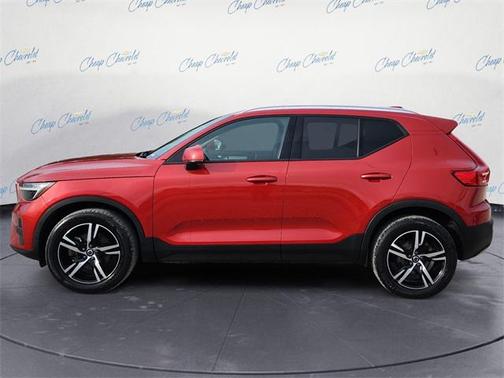 2023 Volvo XC40 B5 Core