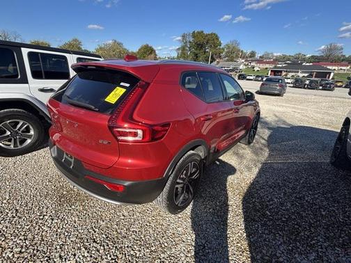 2023 Volvo XC40 B5 Core