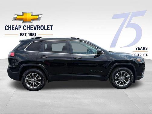 Diamond Black Crystal Pearlcoat 2019 Jeep Cherokee Latitude Plus