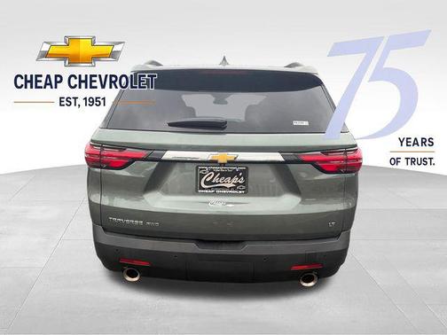 Silver Sage Metallic 2023 Chevrolet Traverse LT Cloth