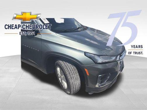Silver Sage Metallic 2023 Chevrolet Traverse LT Cloth