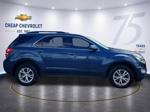Patriot Blue Metallic 2017 Chevrolet Equinox 1LT
