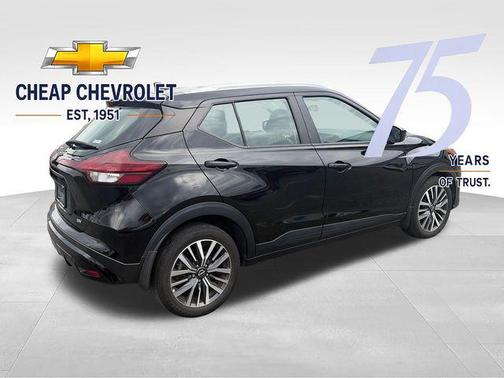 Super Black 2023 Nissan Kicks SV