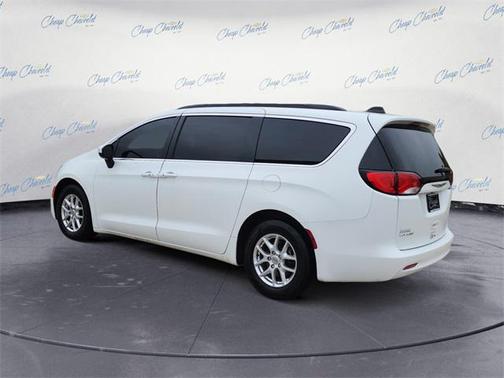 2021 Chrysler Voyager LXI