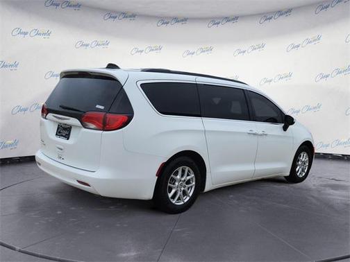 2021 Chrysler Voyager LXI