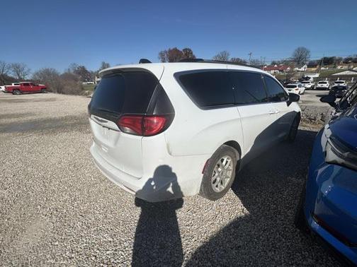 2021 Chrysler Voyager LXI