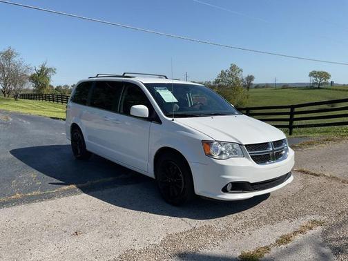 White Knuckle Clearcoat 2019 Dodge Grand Caravan SXT