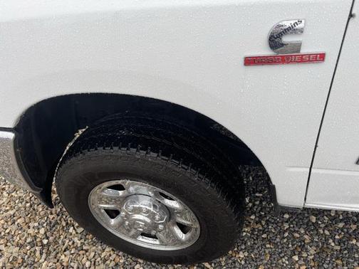 2022 RAM 2500 Tradesman Crew Cab 4x4 6'4' Box