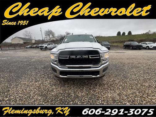 2022 RAM 2500 Tradesman Crew Cab 4x4 6'4' Box